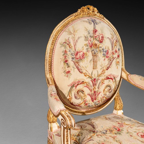Sièges Fauteuil & Bergère - Suite de quatre fauteuils époque Louis XVI estampillés de DELAISEMENT