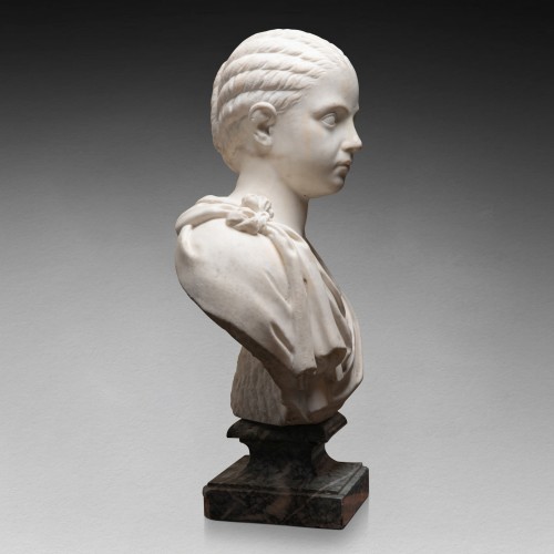 Sculpture  - Marble bust late 17th early 18th century