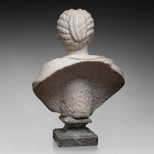 Marble bust late 17th early 18th century - 