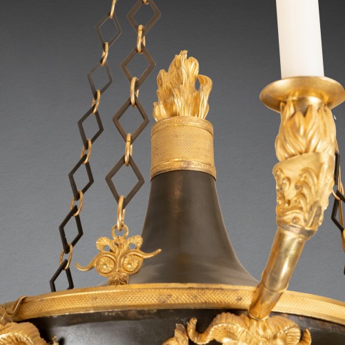 Chandelier in patinated and gilded bronze Empire period circa 1800 - 