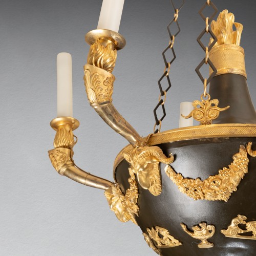 XIXe siècle - Lustre en bronze patiné et doré époque Empire circa 1800