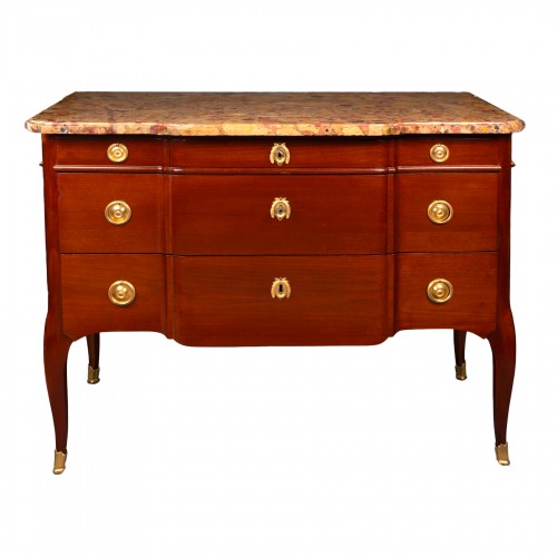 A mahogany chest Transition period stamped SAUNIER 18th century