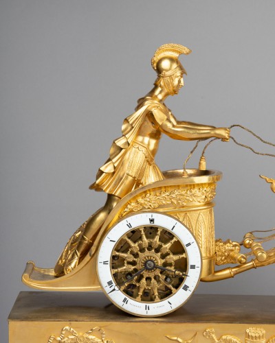 Pendule au bige époque Empire début XIX ème siècle - Horlogerie Style Empire