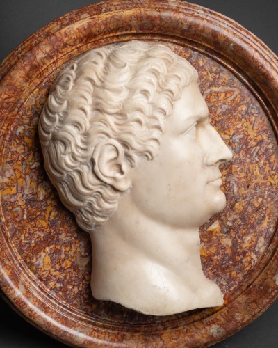 Sculpture  - Pair of marble profiles circa 1800