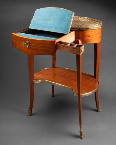 Furniture  - Coffe table stamped Jacques Dubois 18th century