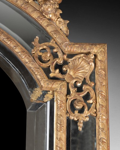 Pare closes mirror Régence period first half 18th century - 