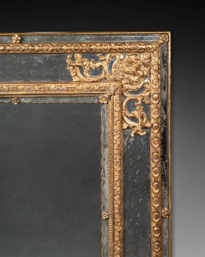 Mirrors, Trumeau  - Pare closes mirror Louis XIV period early 18th century