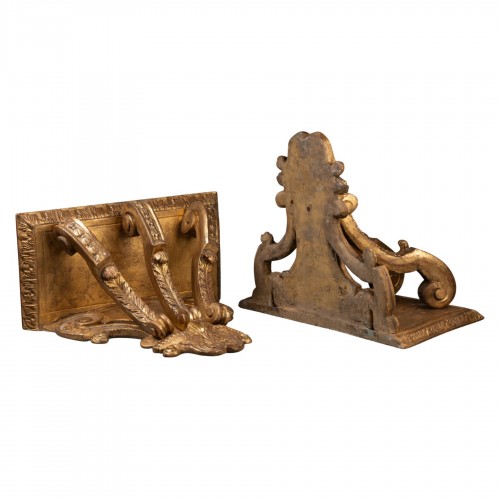 Paire de consoles murales époque Régence première moitié du XVIIIe siècle