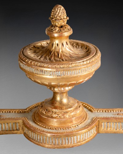 Console en bois peint et doré époque Louis XVI deuxième moitié XVIIIe siècle - Laurent Chalvignac