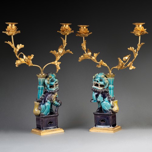 Luminaires Bougeoirs et Chandeliers - Paire de lions bouddhiques Chine XVIIIe siècle