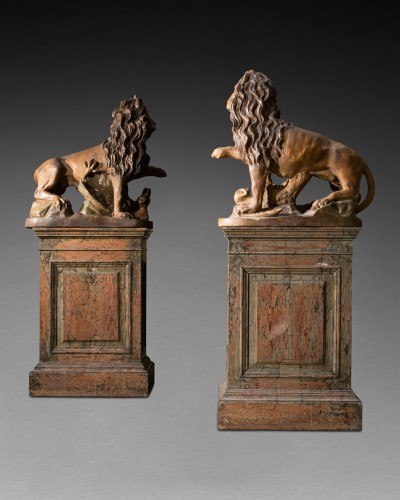 Directoire - Pair of painted terracotta lions late XVIIIth, early XIXth century