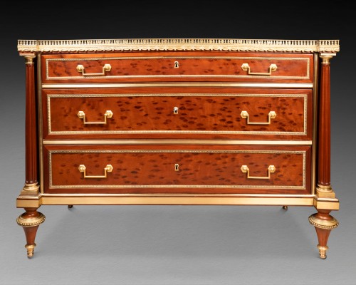 mahogany chest Louis XVI period second half 18th century - Furniture Style Louis XVI