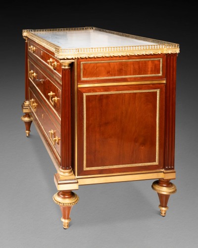 Antiquités - mahogany chest Louis XVI period second half 18th century