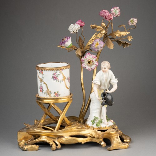 Encrier porcelaine monture bronze doré rocaille milieu du XVIII ème siècle - Objet de décoration Style Louis XV
