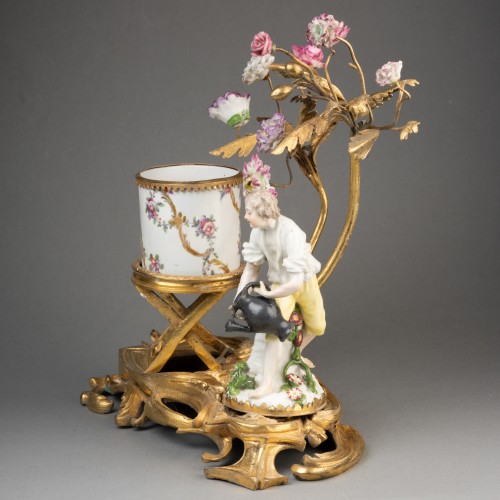 Louis XV - Encrier porcelaine monture bronze doré rocaille milieu du XVIII ème siècle