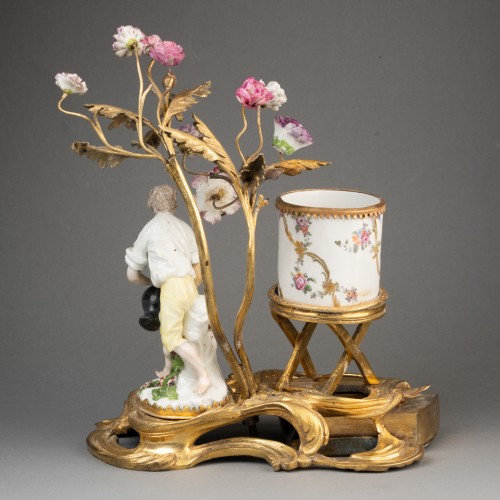 Antiquités - Encrier porcelaine monture bronze doré rocaille milieu du XVIII ème siècle