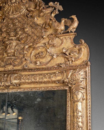 Antiquités - Grand miroir à fronton milieu du XVIIe siècle