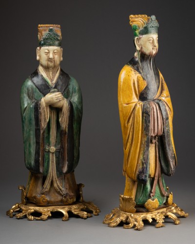 Pair of Ming Dynasty Chinese figures with bronze mounts, 18th century - Porcelain & Faience Style Louis XV