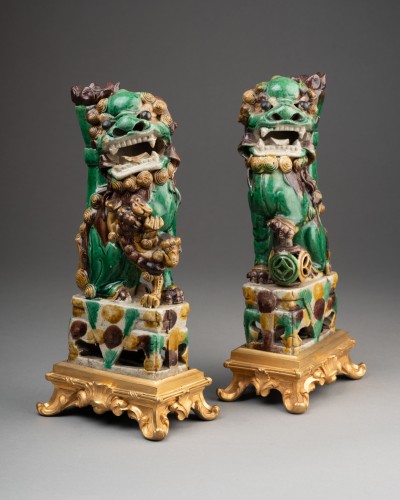 Pair of “Fo Dogs,” Chinese porcelain from the Kangxi period - 