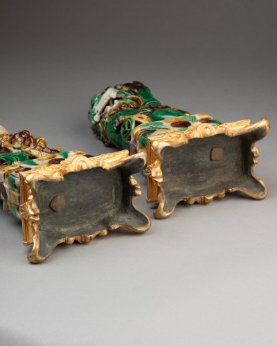 Antiquités - Pair of “Fo Dogs,” Chinese porcelain from the Kangxi period