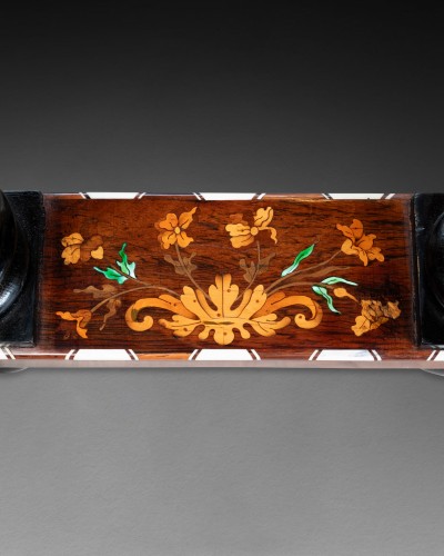 XVIIe siècle - Cabinet marquèterie jasmin deuxième moitié XVIIe siècle