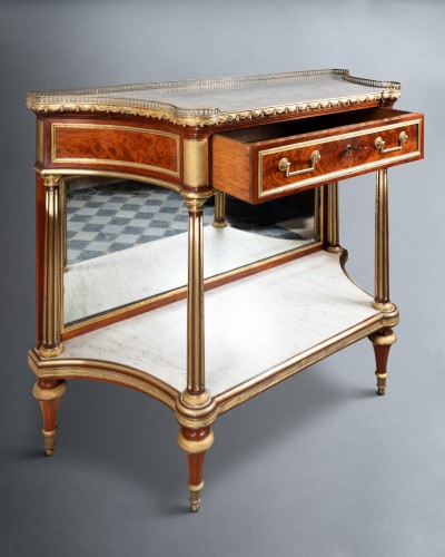 Desserte en acajou époque Louis XVI fin du XVIIIe siècle - Mobilier Style Louis XVI