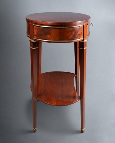 Mahogany table Louis XVI period late 18th century - 
