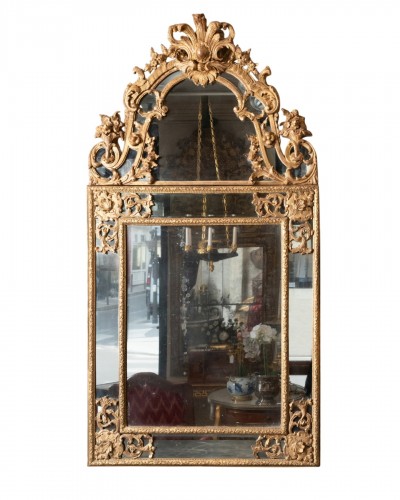 Miroir à pare closes époque Régence première moitié du XVIIIe siècle