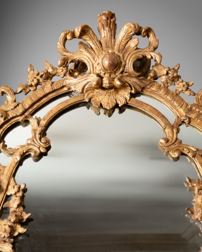 Régence - Miroir à pare closes époque Régence première moitié du XVIIIe siècle
