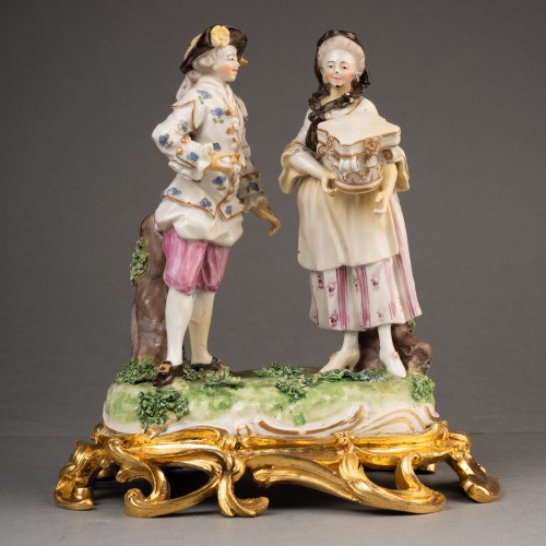 Paire de sujets en porcelaine de Frankenthal du XVIIIe siècle - Céramiques, Porcelaines Style Louis XV