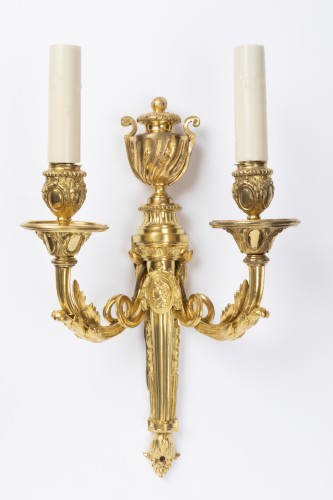 Suite de quatre appliques époque Transition circa 1770 - Luminaires Style Transition