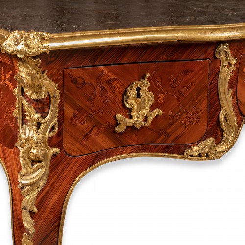 Desk Louis XV period stamped DUBOIS - 