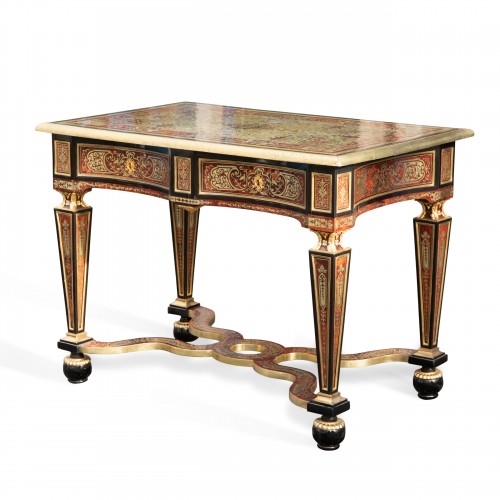 Mobilier Table & Guéridon - Table de milieu, Travail parisien de la 1ère moitié du XIXe siècle style Louis XIV