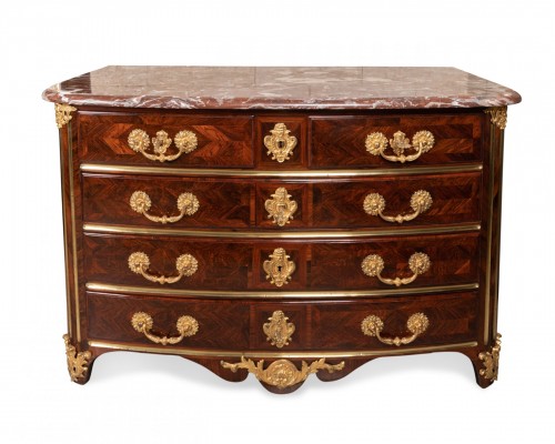 Commode époque Régence estampillée MONDON XVIIIe siècle