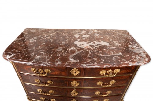 Régence - Commode époque Régence estampillée MONDON XVIIIe siècle