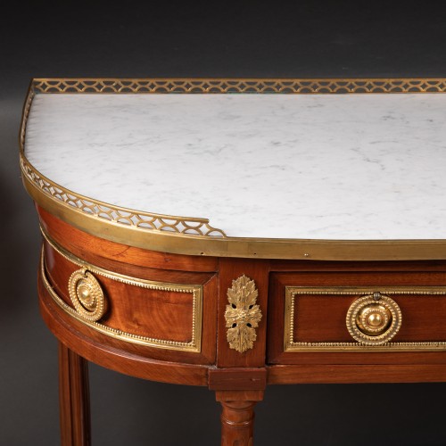 XVIIIe siècle - Desserte époque Louis XVI estampillée C.MAUTER