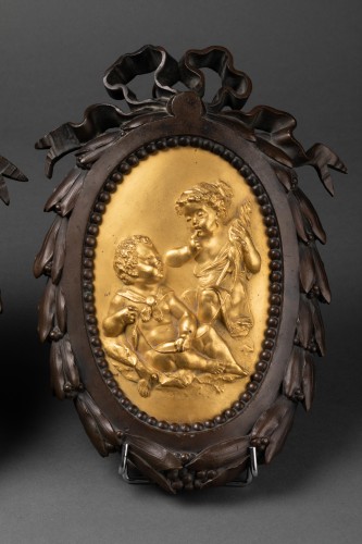 Objet de décoration  - Paire de médaillons en bronze d'époque Louis XVI fin XVIIIe siècle