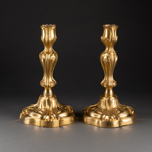 XVIIIe siècle - Paire de flambeaux époque Louis XV milieu XVIIIe siècle