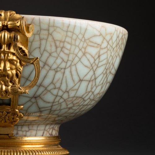 Antiquités - Coupe porcelaine Céladon Chine XVIIIe siècle