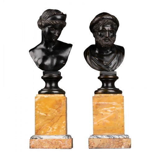 Paire de bustes travail Romain de la fin du XVIIIe siècle