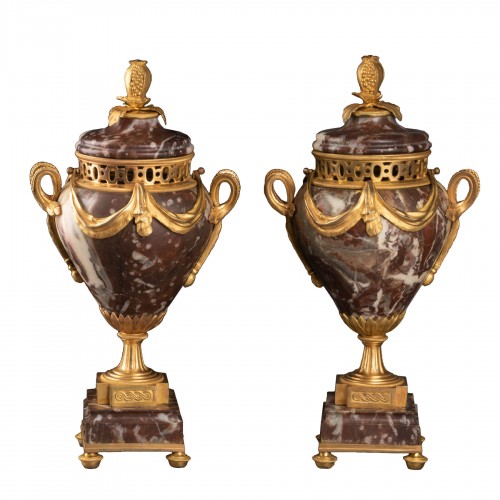 Marble vases pair 18th century