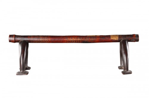 A Very Fine and Rare Headrest ‘Kali’ or ‘Kalimasi’ / ‘Kali Toloni’