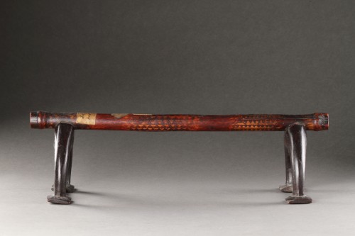 A Very Fine and Rare Headrest ‘Kali’ or ‘Kalimasi’ / ‘Kali Toloni’ - 