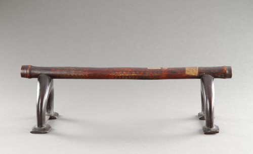 A Very Fine and Rare Headrest ‘Kali’ or ‘Kalimasi’ / ‘Kali Toloni’ - 