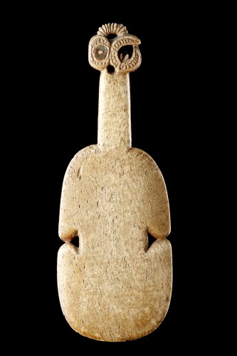A Finely Carved Maori Whalebone Club ‘Kotiate Paraoa’  - Tribal Art Style 