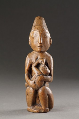  - A Very Rare and Early Northwest Coast Maternity Figure 