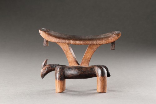 19th century - A Rare Anthropomorphic Tsonga Headrest 