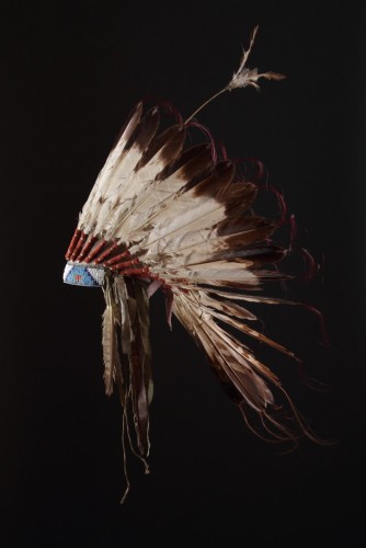  - A Native American Plains Lakota Sioux Swept Back Eagle Feather War Bonnet 
