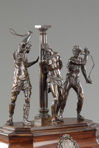 Antiquités - Sculpture représentant la Flagellation du Christ
