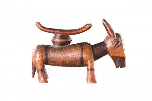 An Unusually Large and Fine Tsonga ‘Antelope’ Headrest 